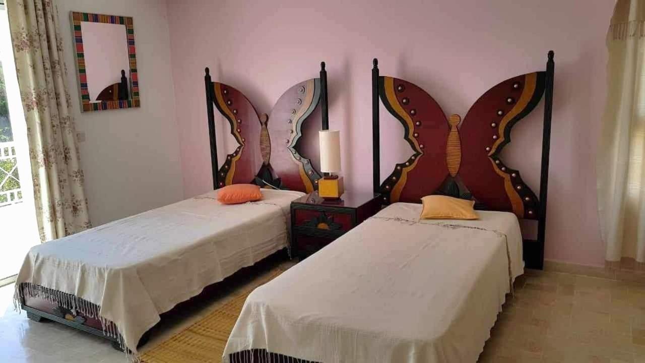 La Maison Les Pins Chambre D'Hote Chez L'Habitant La Marsa Luaran gambar